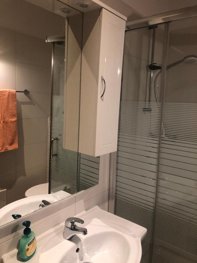 Apartmani Dubasnica Malinska Exterior foto